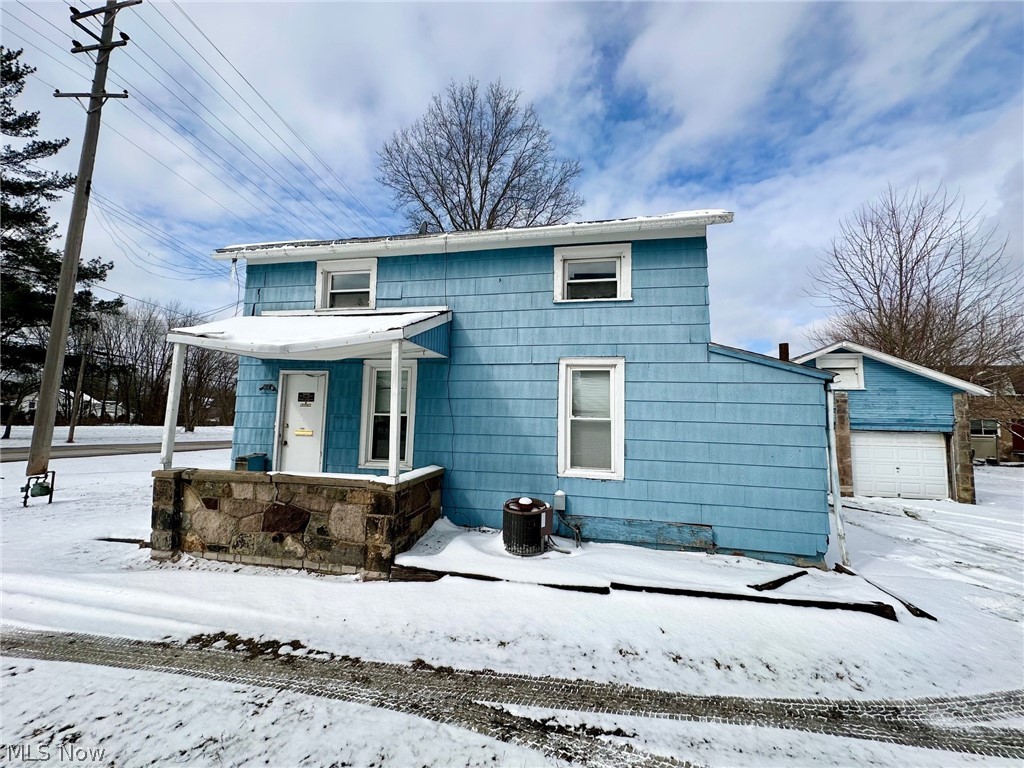 Investor Special in Tallmadge!
Opportunity awaits at 196 Northwest Ave ? a true fixer-upper ready for a full renovation. This property has been designated as a historical site, offering unique character and restoration potential for the right buyer. Ideal for investors, flippers, or restoration enthusiasts looking to bring new life to a classic home. Property is being sold as-is. Bring your vision and unlock the possibilities!
