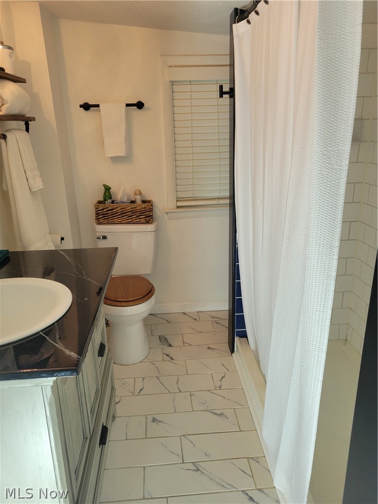 Ains - Residential
