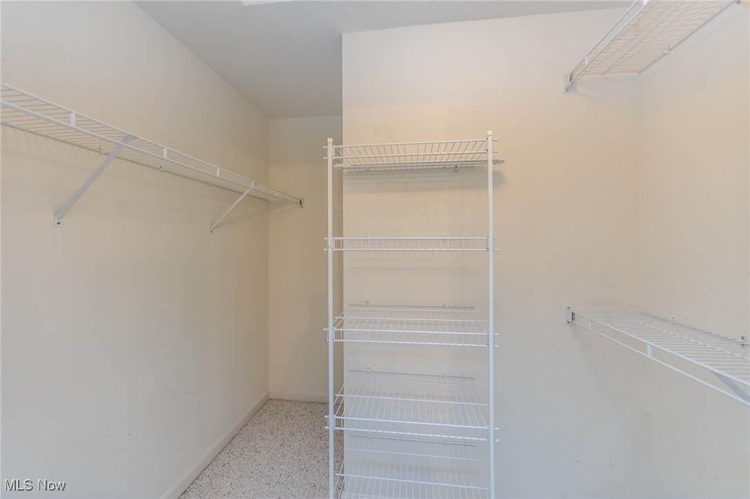 Lenox Rdg Condo Ph 02 - Residential