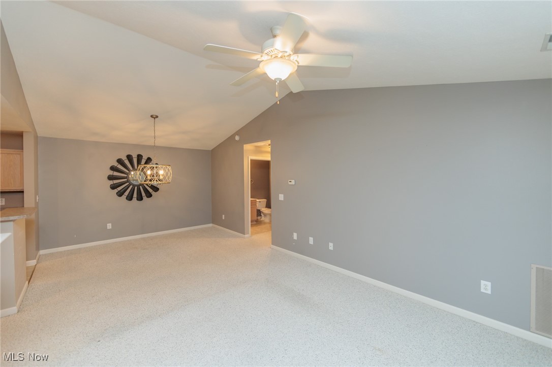 Lenox Rdg Condo Ph 02 - Residential