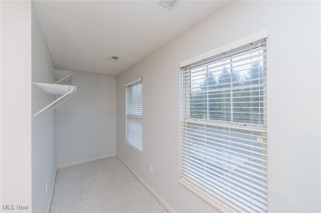 Lenox Rdg Condo Ph 02 - Residential