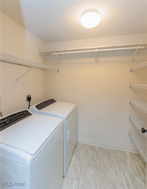 Lenox Rdg Condo Ph 02 - Residential