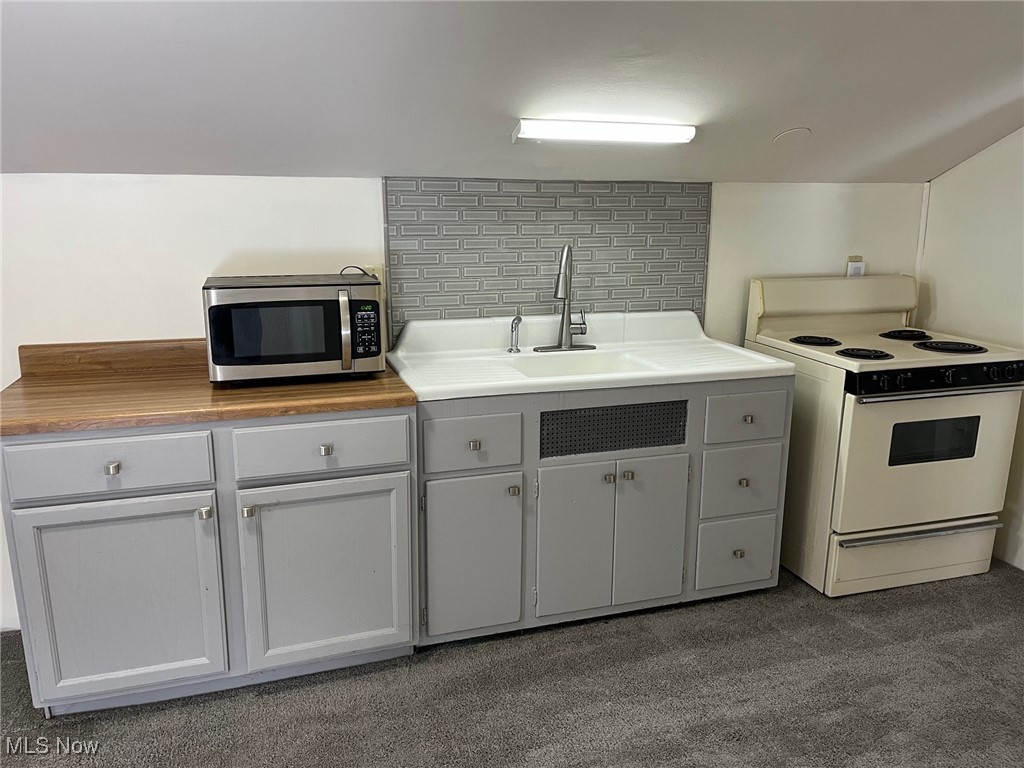 Richfield Heights Sub - Residential Lease