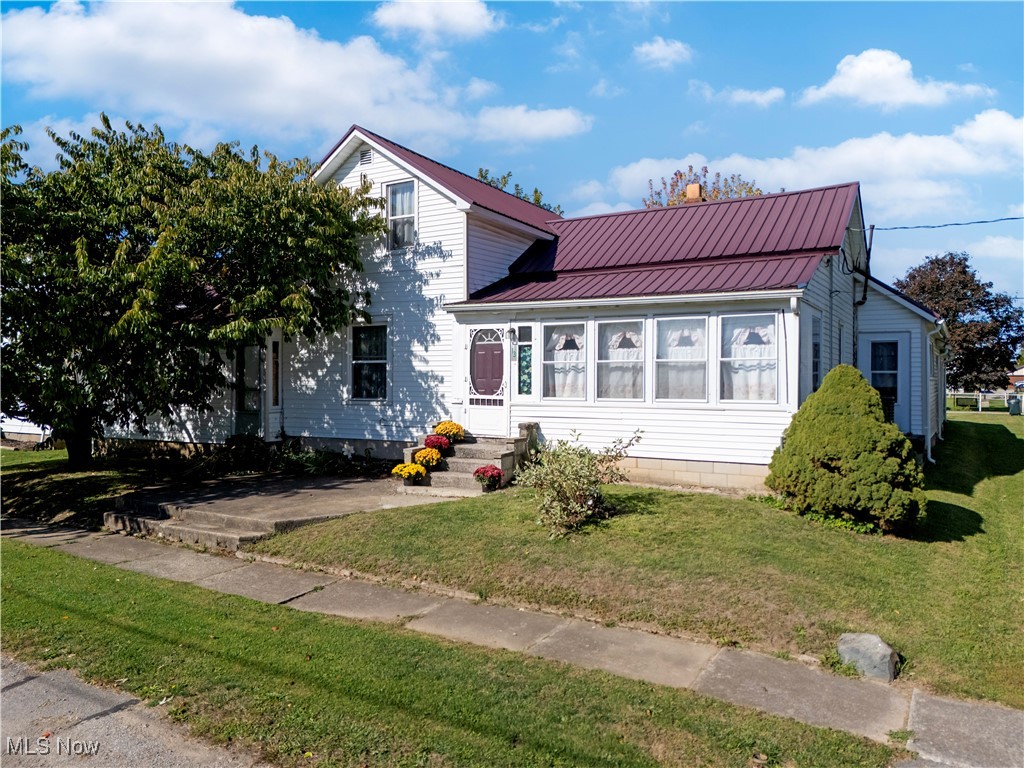 Welcome to this generously sized home, offering a perfect blend of classic appeal and unlimited potential. With 3 to 4 flexible bedrooms and exceptionally spacious rooms throughout, you'll have all the room you need to spread out and live comfortably.  Key Features You'll Love Expansive Living: High ceilings and large windows fill every room with natural light, highlighting the impressive scale of this home.  Chef's Delight Kitchen: The heart of the home is a large, updated kitchen that features a dedicated coffee bar area—perfect for your morning routine or entertaining guests.  Bonus Utility Space: You'll also find an older secondary kitchen space with existing cabinets still in place. This unique area is ready to be transformed into anything you need: a formal dining room, a craft/hobby space, or even a full butler's pantry.  Worry-Free Exterior: The home is topped with a durable metal roof, offering peace of mind and long-term cost savings.  Outdoor Living: Enjoy a securely fenced yard, ideal for pets, play, and privacy.
Ample Parking: Forget street parking woes! This property boasts plenty of off-street parking, easily accommodating multiple vehicles.  Whether you're looking for a comfortable family home or a canvas to personalize and create your dream space, this property delivers. The flexible layout and fantastic utility spaces make this an opportunity you don't want to miss!  Ready to see the space and potential for yourself? Contact us today to schedule a private showing!