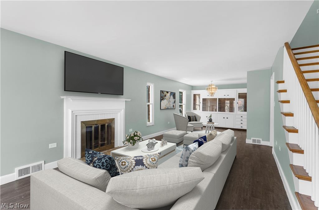 Old Mill Manor - Residential
