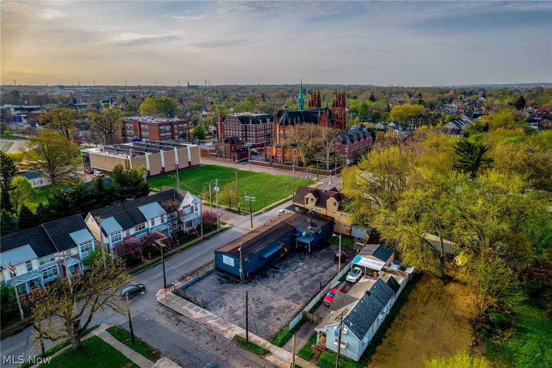 Hubbard Cooke Trustees - Commercial Sale