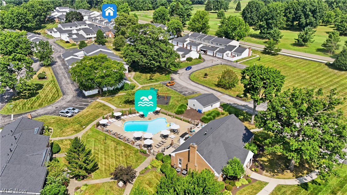 Country Club Twnhses North - Residential