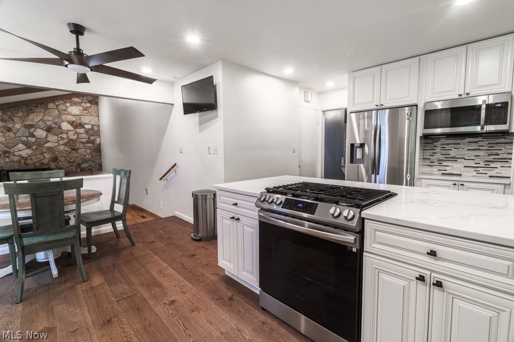 East Lynn Mdws - Residential