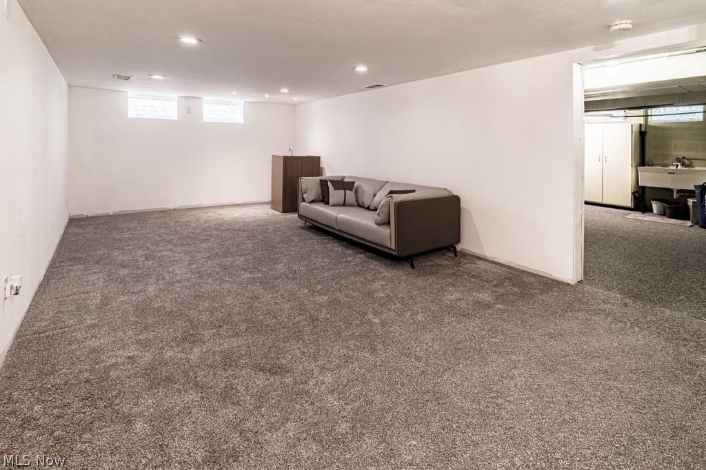 East Lynn Mdws - Residential