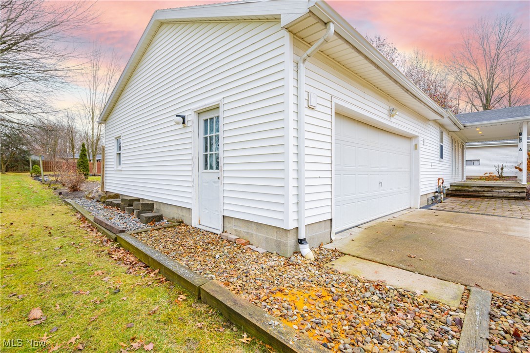 Abraham 7 - Residential