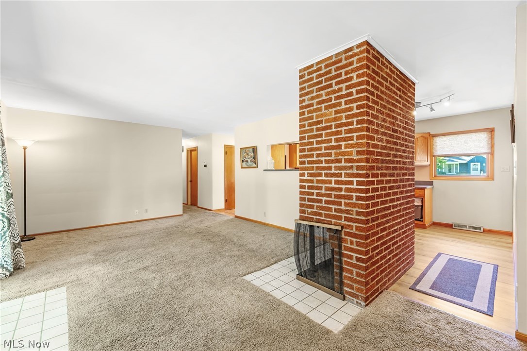 Revere Vill Sub - Residential