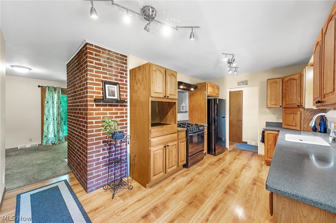 Revere Vill Sub - Residential