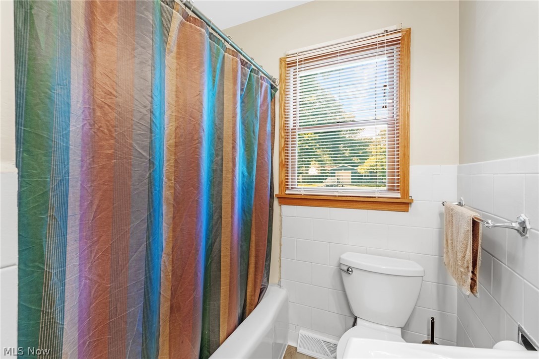 Revere Vill Sub - Residential