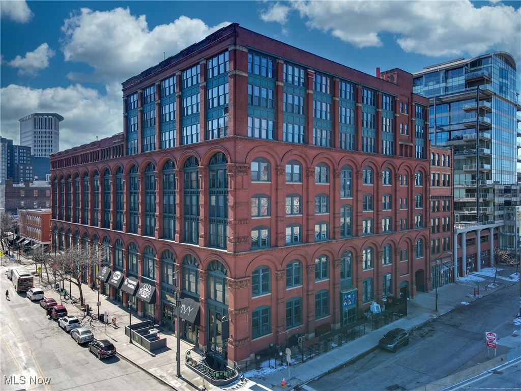 A Together With An Undivided I - Commercial Sale