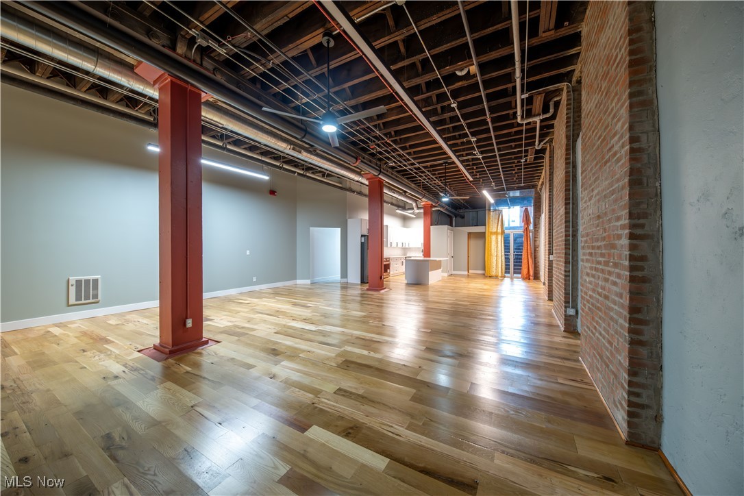 A Together With An Undivided I - Commercial Sale