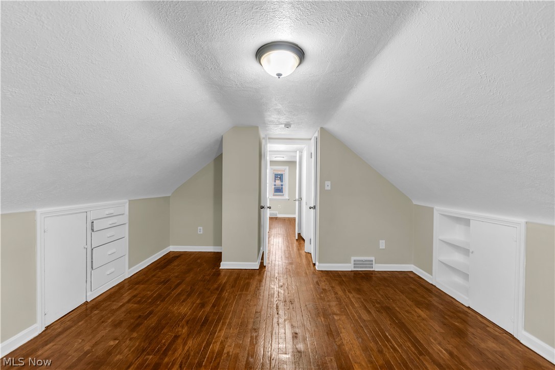 Union Properties Inc Resub 04 - Residential Lease