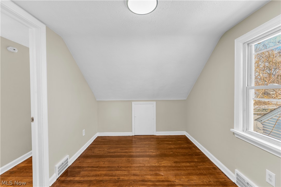 Union Properties Inc Resub 04 - Residential Lease