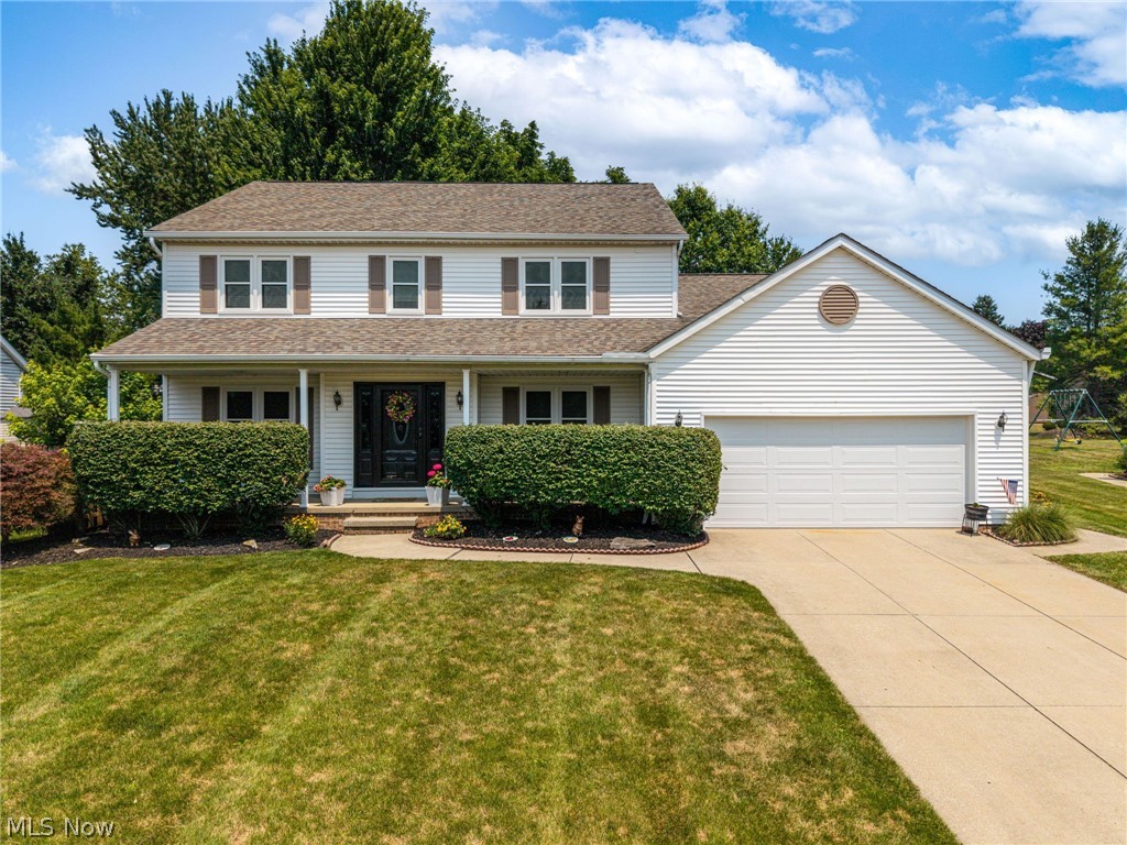 Welcome to this meticulously maintained 4-bedroom, 3.5-bath home located in the desirable Solon School District! This
spacious home features a dedicated home office, a finished basement with a full bath, and an open floor plan that's
perfect for entertaining. The kitchen flows seamlessly into the large family room, creating the ideal gathering space for
family and friends.
Step outside to a fully fenced backyard featuring a spacious deck, perfect for summer barbecues, relaxing evenings,
and outdoor entertaining.
Enjoy peace of mind with numerous updates, including a new furnace (2025), main-floor windows (2024), upstairs
windows (2023), front and storm doors (2022), air conditioner (2019), hot water tank (2019), and new carpeting
This move-in-ready home has been lovingly cared for and offers the perfect combination of comfort, space, and
modern updates in one of Solons most desirable neighborhoods!