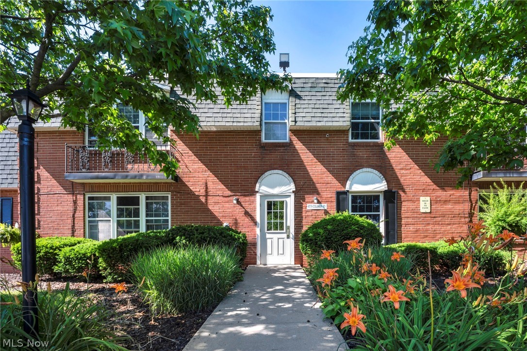 Jamestown Village Condo - Residential