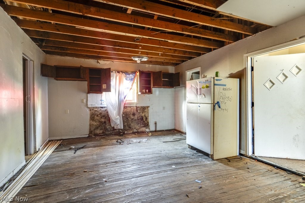 City/Akron - Commercial Sale