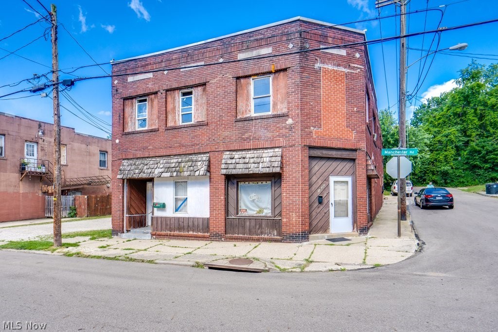 City/Akron - Commercial Sale