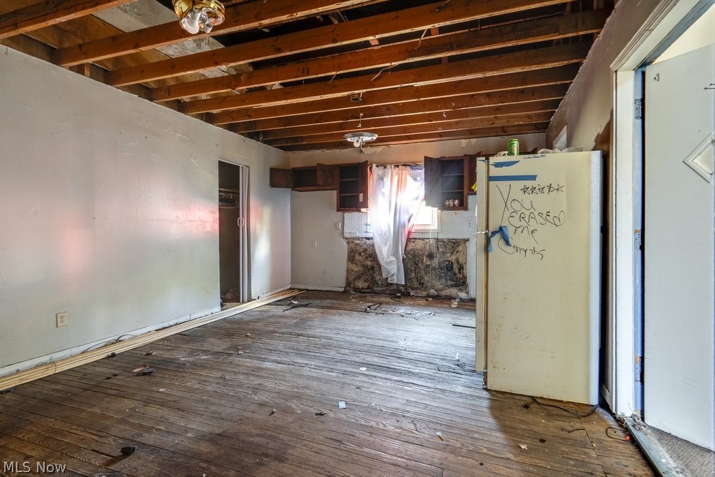 City/Akron - Commercial Sale