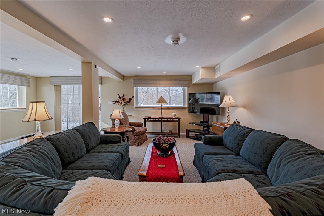 Chag Blvd Est#2 - Residential