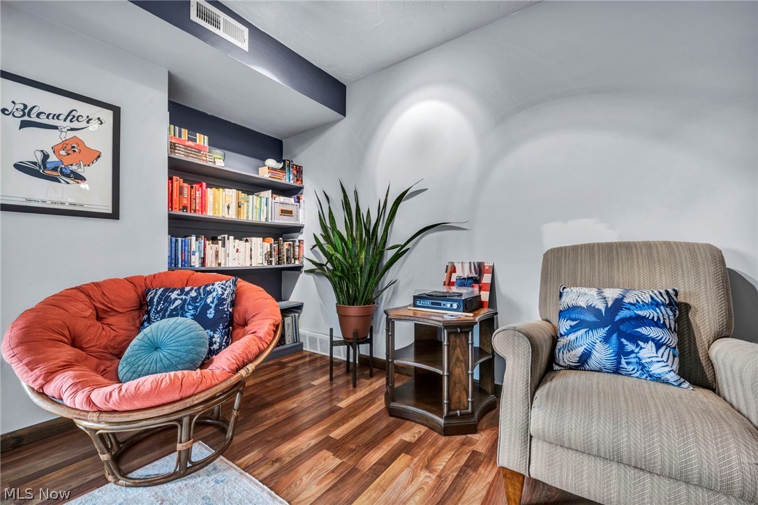 Richard Hilliard Condo - Residential