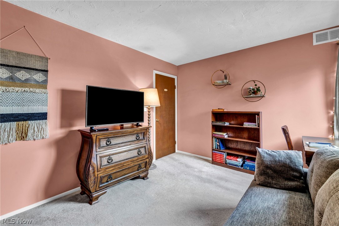 Richard Hilliard Condo - Residential