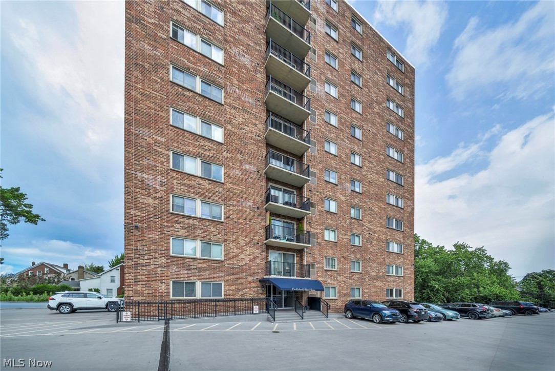 Richard Hilliard Condo - Residential