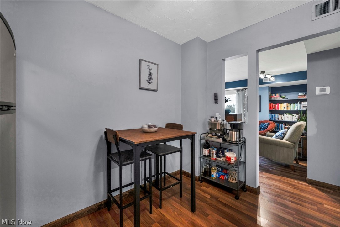 Richard Hilliard Condo - Residential