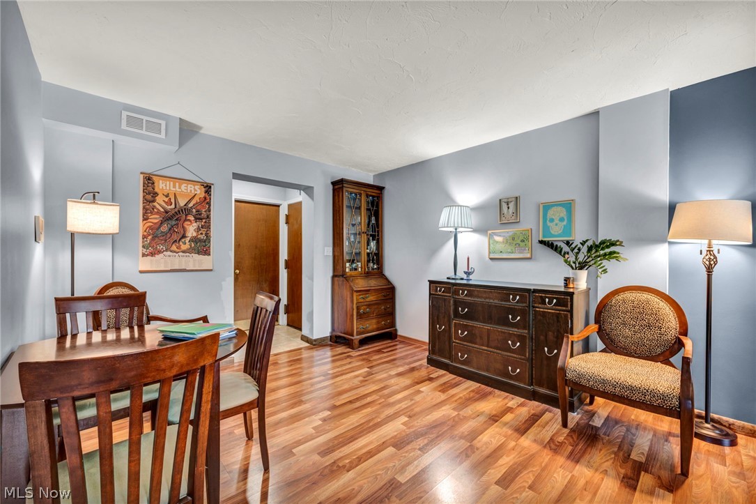 Richard Hilliard Condo - Residential
