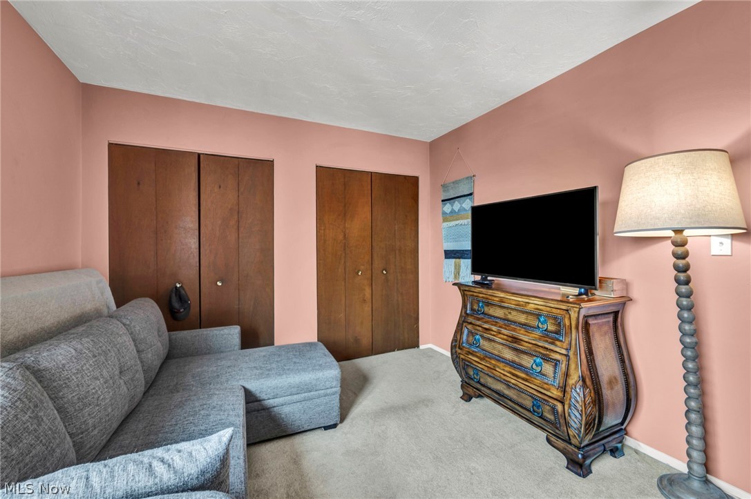 Richard Hilliard Condo - Residential