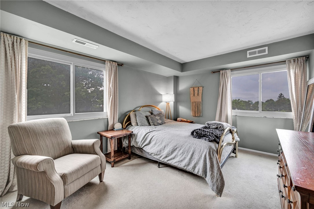 Richard Hilliard Condo - Residential