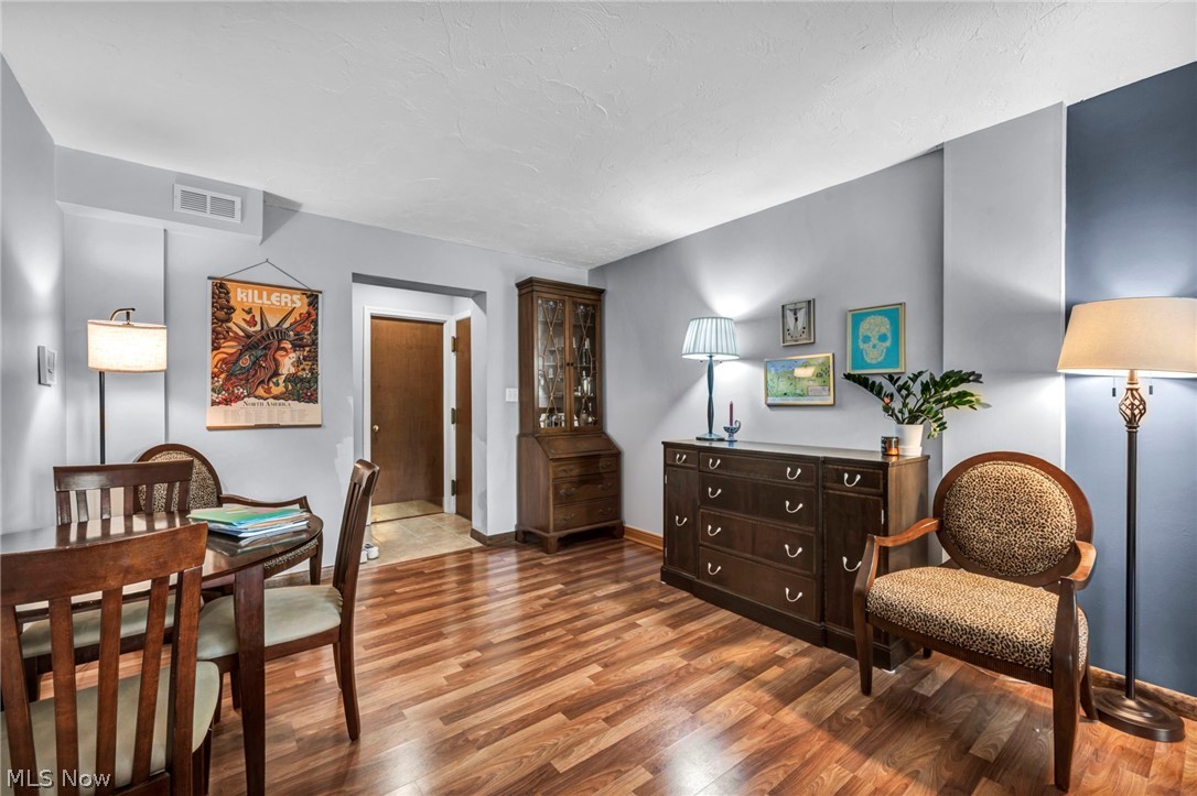 Richard Hilliard Condo - Residential