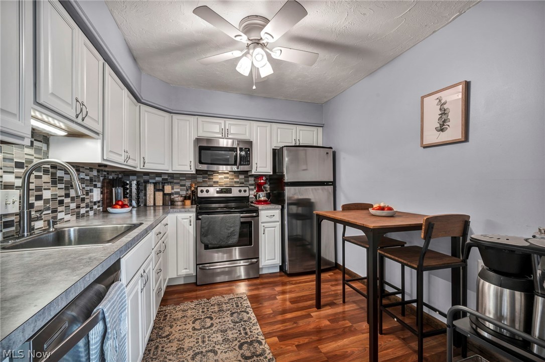 Richard Hilliard Condo - Residential