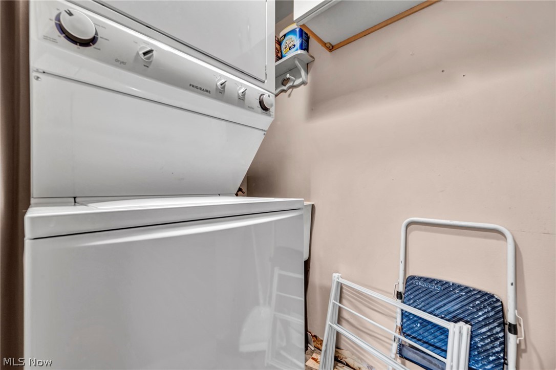 Richard Hilliard Condo - Residential