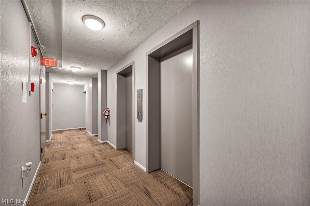 Richard Hilliard Condo - Residential