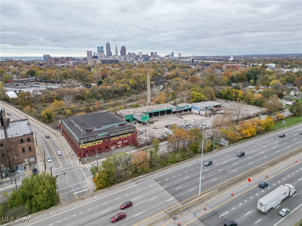Hiram Stones Add - Commercial Sale