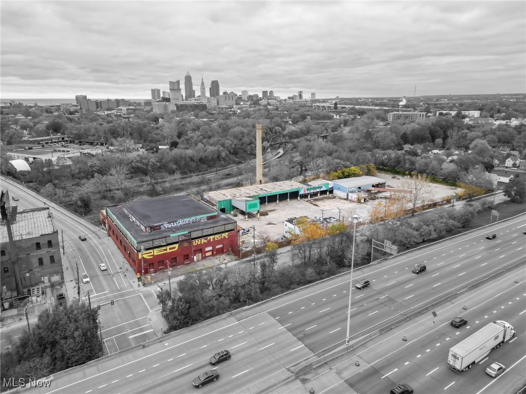 Hiram Stones Add - Commercial Sale