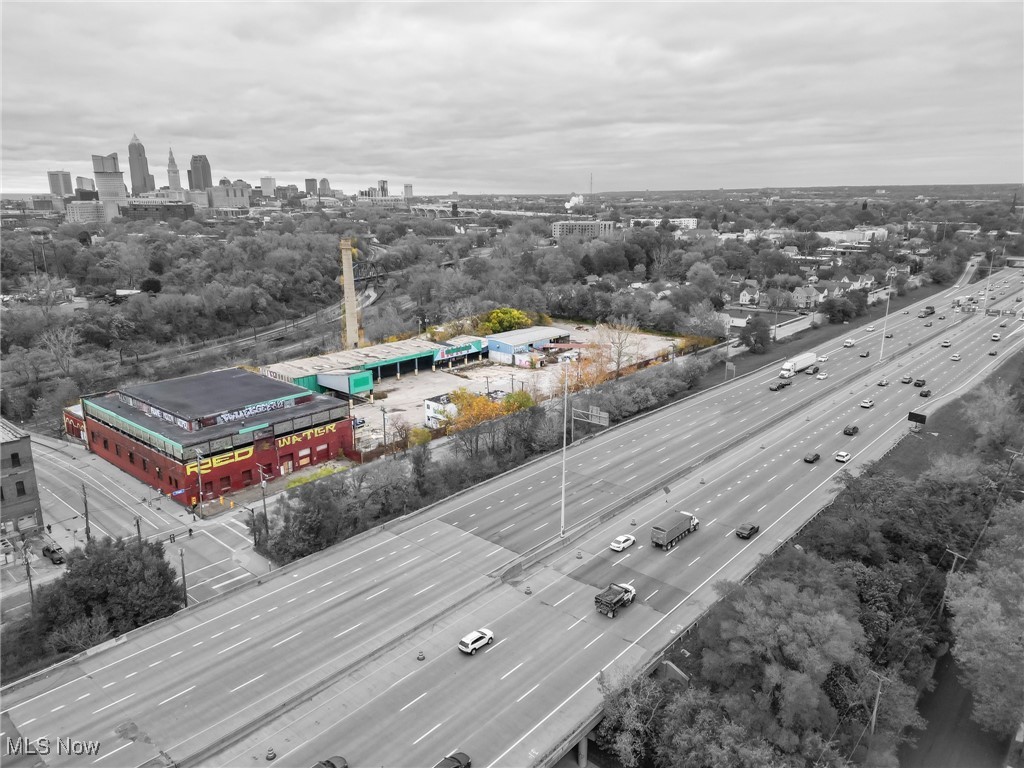 Hiram Stones Add - Commercial Sale