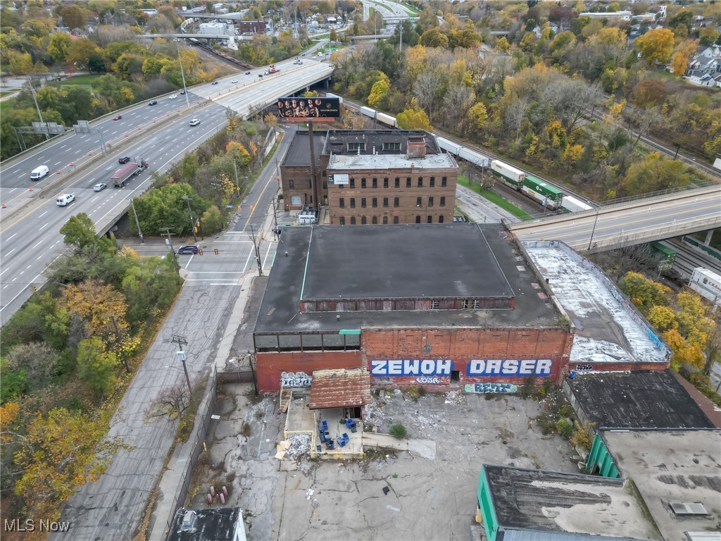 Hiram Stones Add - Commercial Sale