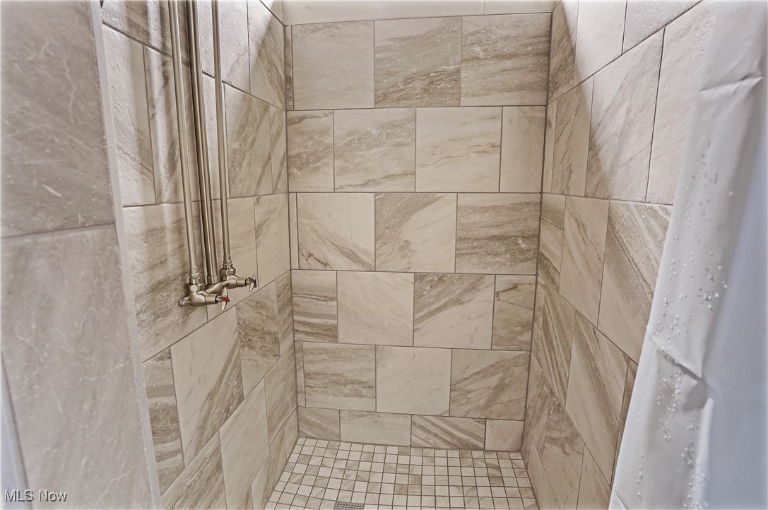 Silver Lake Highlands - Residential
