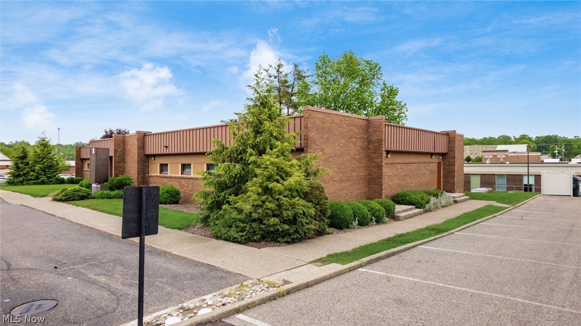 Doctors Park Condo 01 - Commercial Sale
