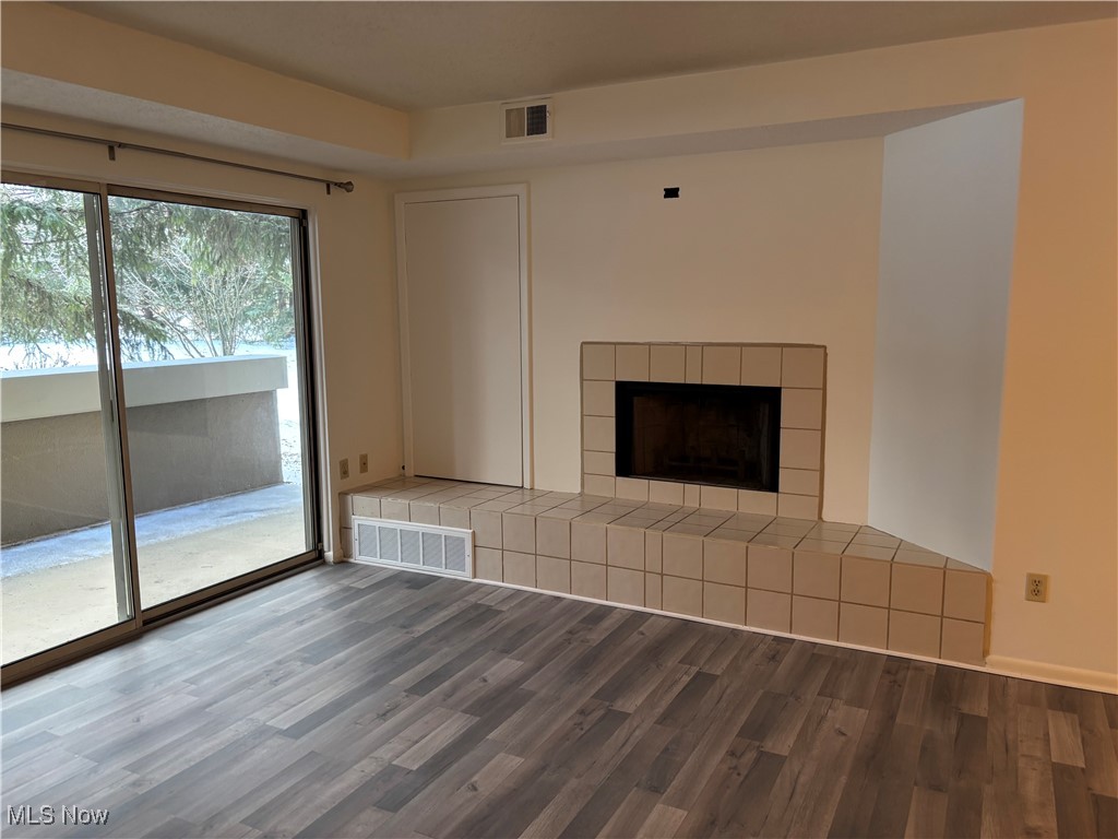 Verandas/Vlg Condo - Residential Lease