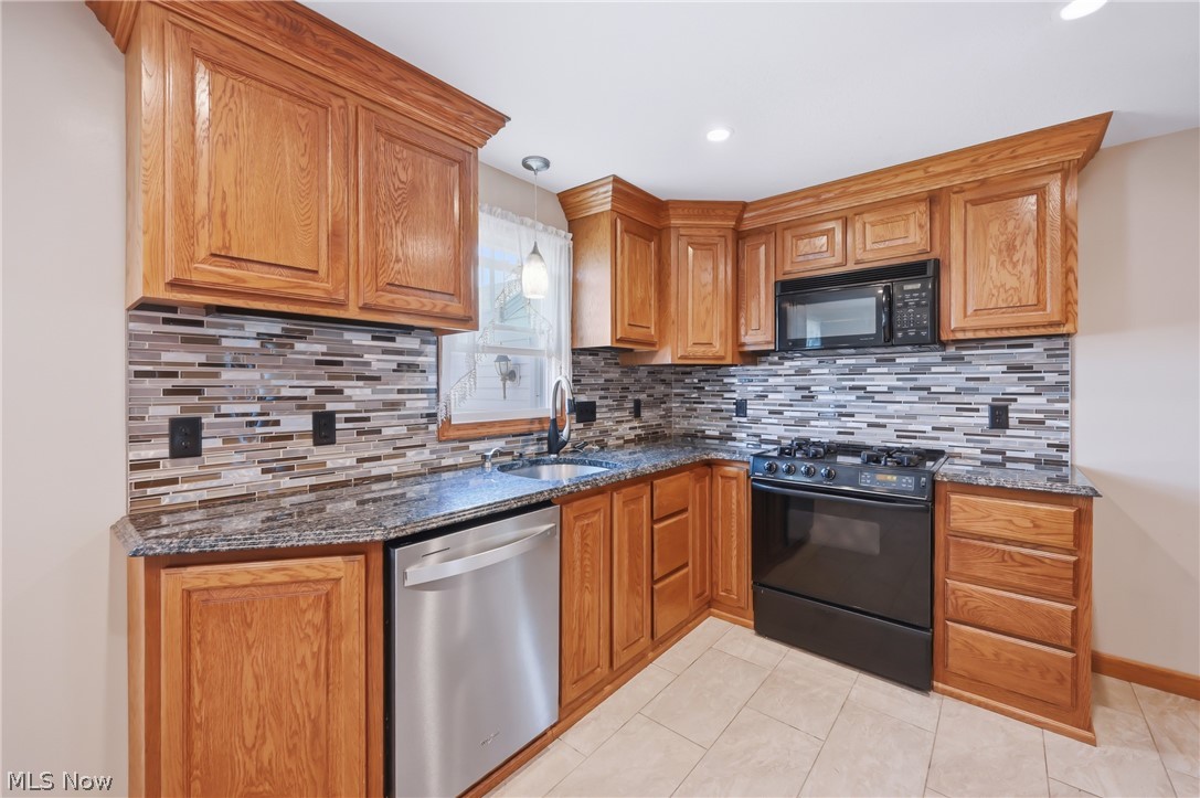 Manor Ave - Residential