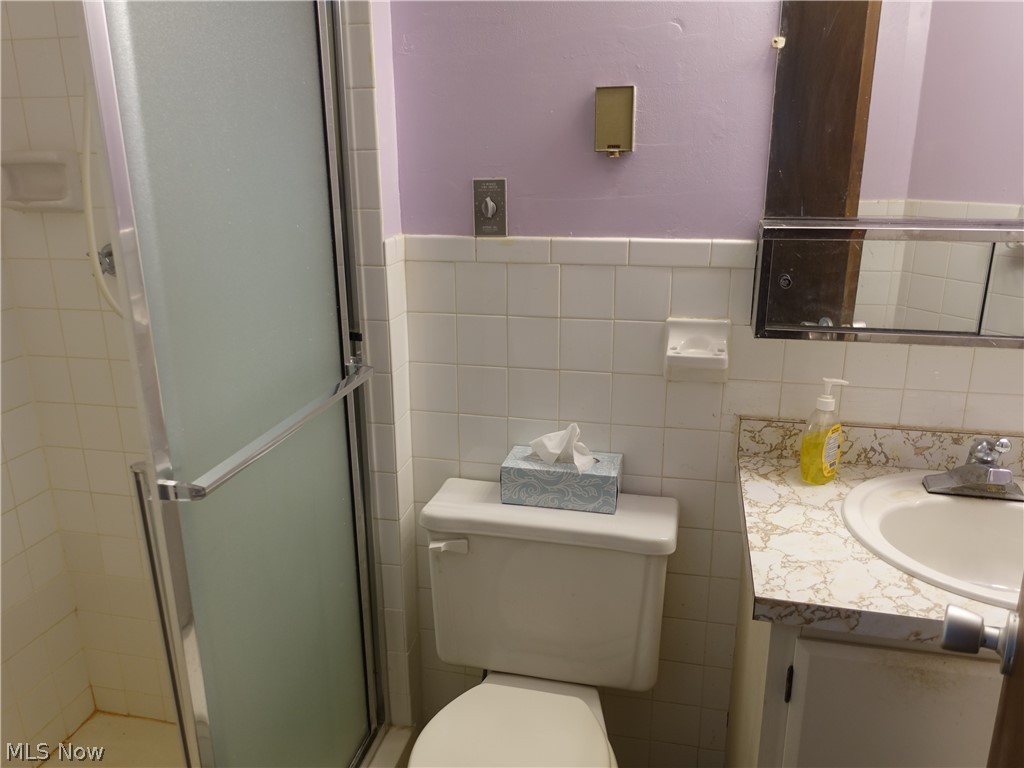 Silver Lake Towers - Residential