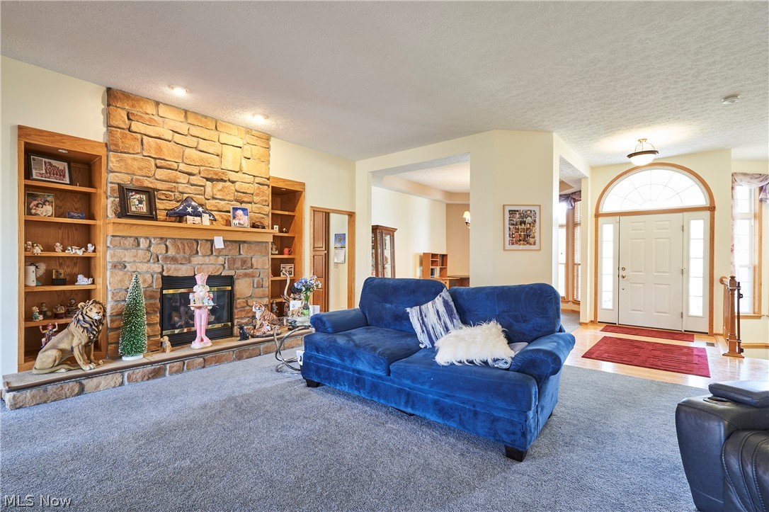 Oak Point Estates - Residential