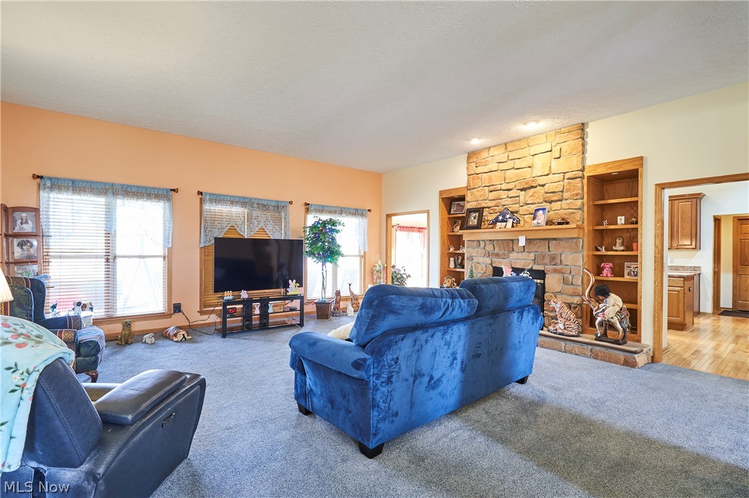 Oak Point Estates - Residential