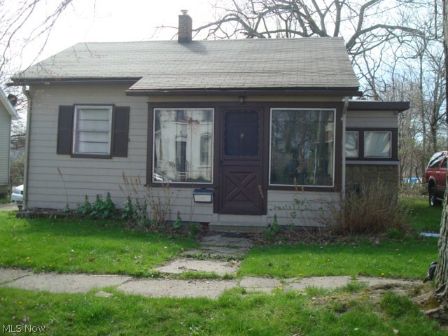 With some TLC this harbor ranch can be a real gem.  Located in the Historic Ashtabula Harbor district, this home is just steps away from the Ashtabula River, Bridge Street and Lake Avenue shops, the Topkey Library, and Walnut Beach.  Nice back yard with patio.  Home is being sold "As Is".